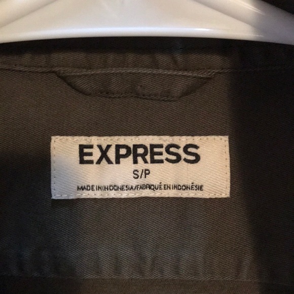 Button down shirt - Picture 2 of 5